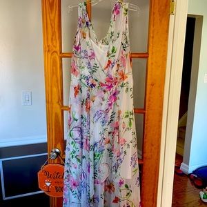 Gorgeous white floral Calvin Klein dress